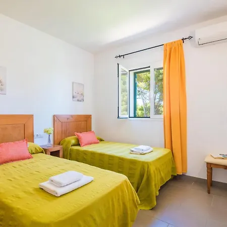 Villa Garbo By Es Mercadal